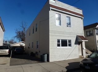 155 Blackford Ave, Staten Island, NY 10302