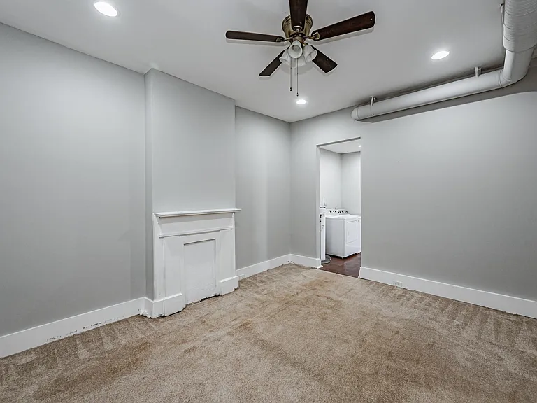 2822 Q St — Photo 16