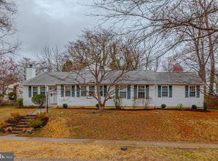 1600 Coral Sea Dr, Rockville, MD 20851