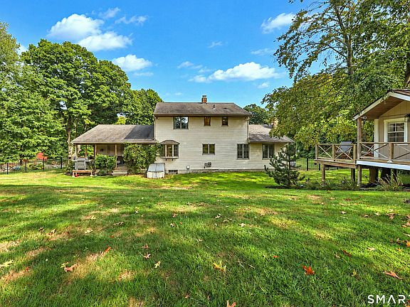 3rd image of 157 Porters Hill Road