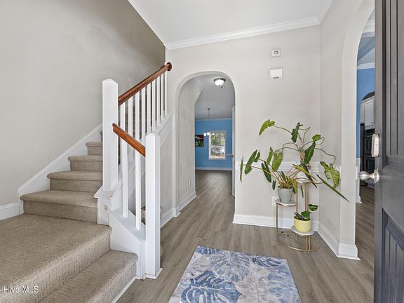 5th image of 595 Avenue Of The Carolinas
