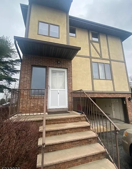 465 Colfax Ave — Photo 3