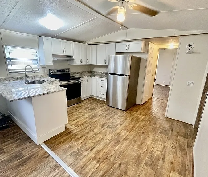 247 Stockton St — Photo 4