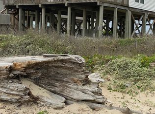 101 Santar Loop, Surfside Beach, TX 77541