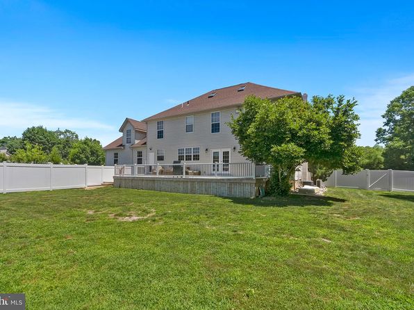 710 Tuckahoe Rd, Vineland, NJ 08360