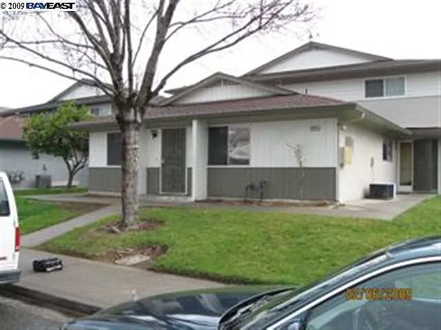 2301 Lemontree Way photo 1