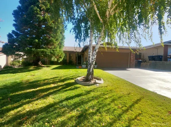 1370 S Green St, Tehachapi, CA 93561