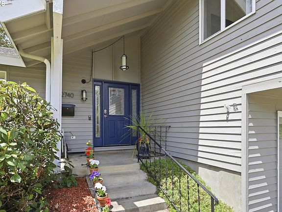 3rd image of 2740 Almaden St