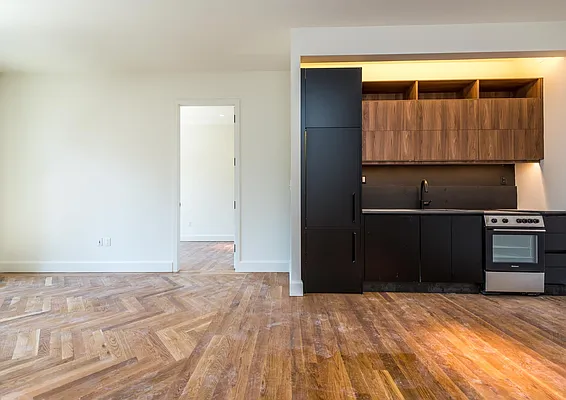 Rented by Nooklyn NYC LLC | media 81