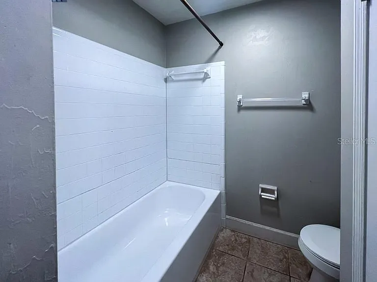 7420 SW 42nd Pl #D — Photo 13