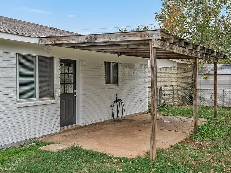 3981 Stuart Ave — Photo 12