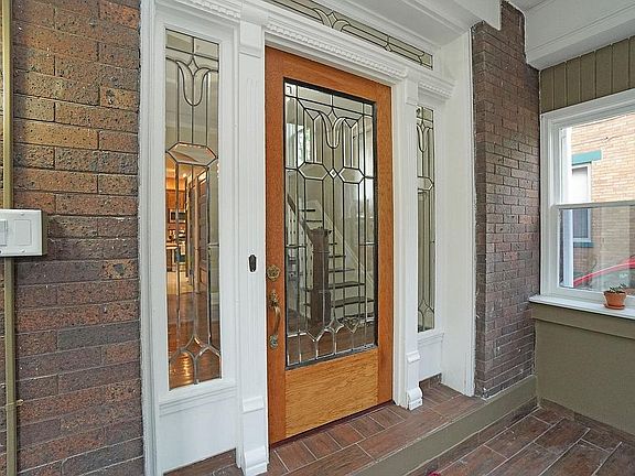 5th image of 400 Arlington Ave