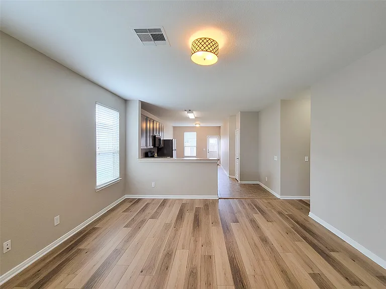 6535 Dayridge Ln — Photo 11