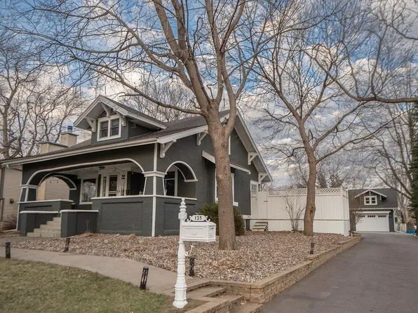 125 Frankfort Ave SE, Orange City, IA 51041