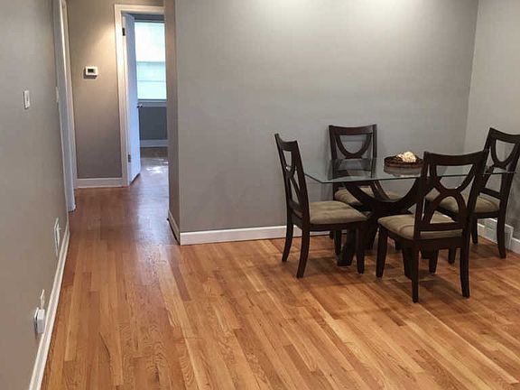 3rd image of 6734 N Harlem Ave