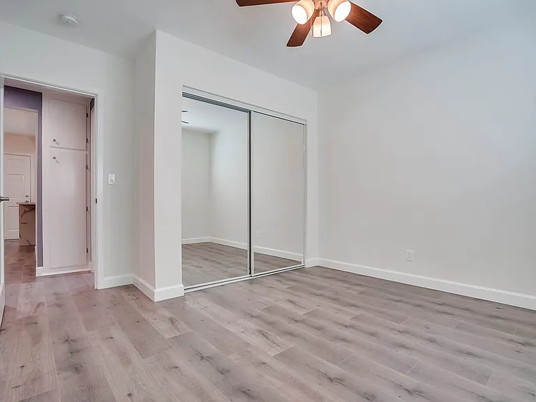 544 Evergreen St — Photo 18