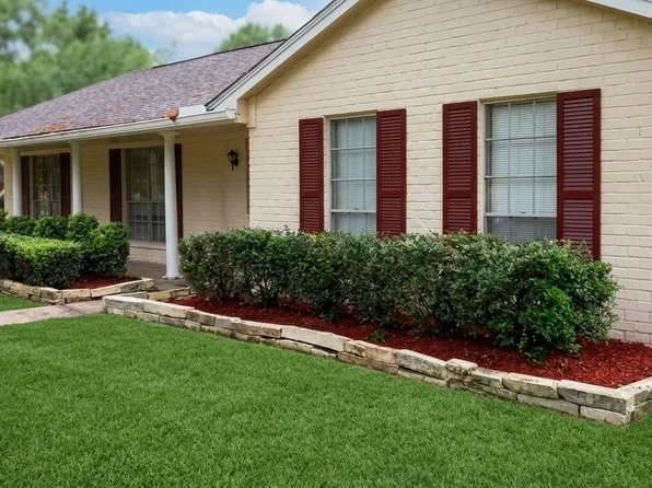 809 Glen Hollow Dr, Conroe, TX 77385