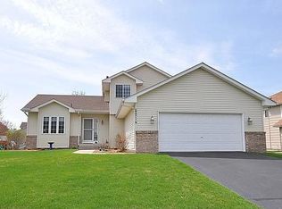5216 Kings Cir N, Brooklyn Park, MN 55443