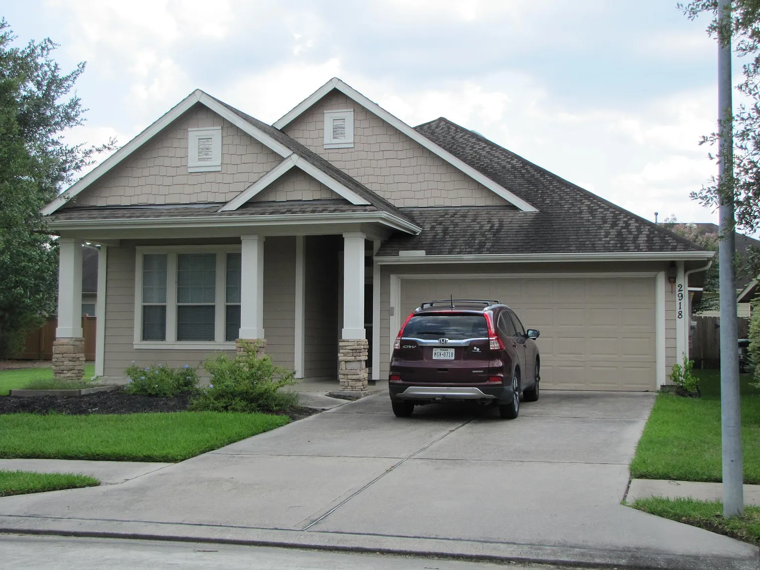 3 bed, 1846 sqft, $2,100 — Photo 1