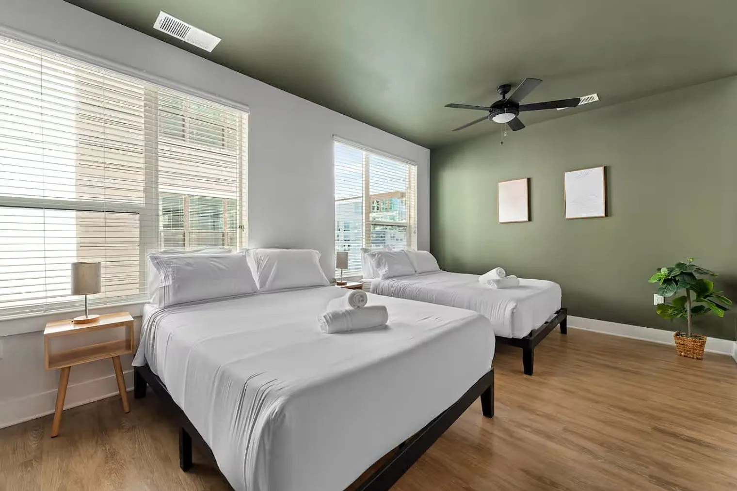 Studio, 1.0 bath, 602 sqft, $4,045 — Photo 1