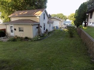 2007 K St SW, Cedar Rapids, IA 52404