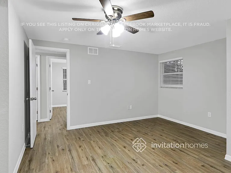431 Floridana Dr — Photo 22