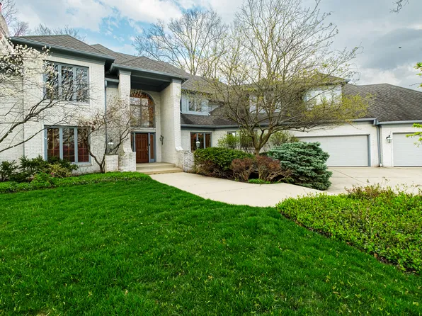 9141 Diamond Pointe Dr, Indianapolis, IN 46236
