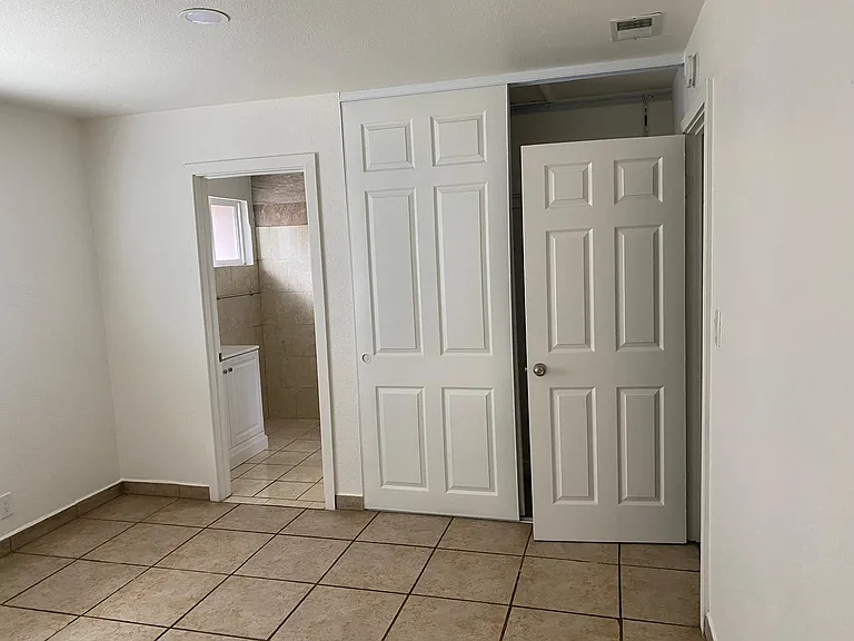 115 Cortland Cir #1 — Photo 14