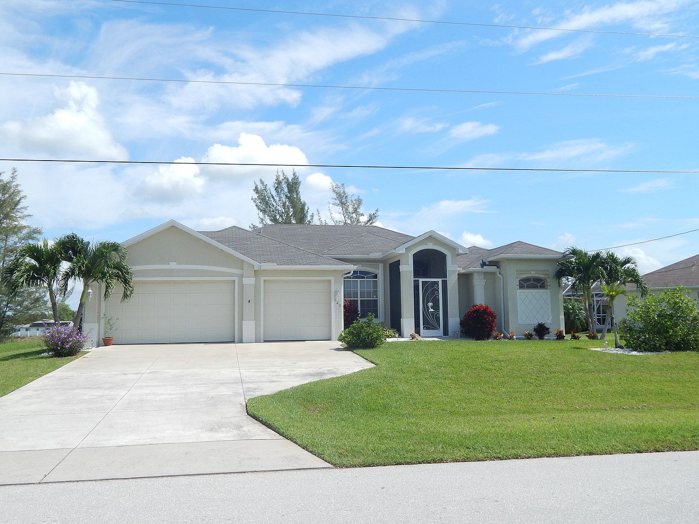 823 SW 28th Ter, Cape Coral, FL 33914 Zillow
