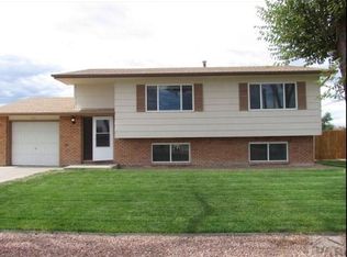 907 Baxter Rd, Pueblo, CO 81006