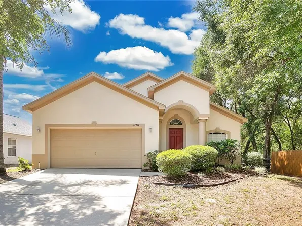 12219 Hunters Lake Dr, New Port Richey, FL 34654