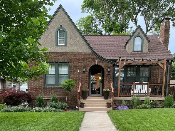 5544 Mason St, Omaha, NE 68106