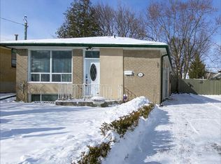 132 Porchester Dr, Toronto, ON M1J 2R7