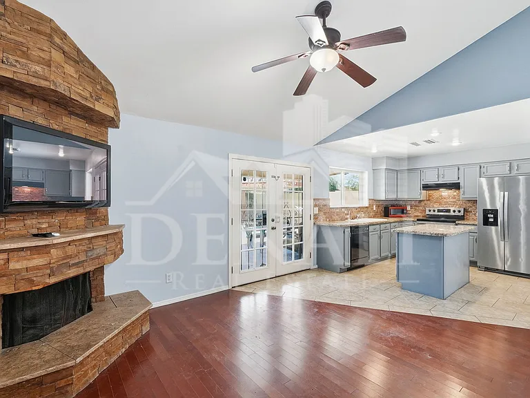 5654 W Mountain View Rd — Photo 10