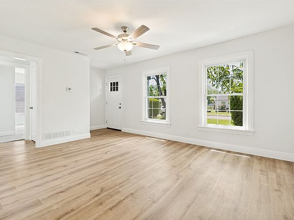 5th image of 6427 Howard Ave