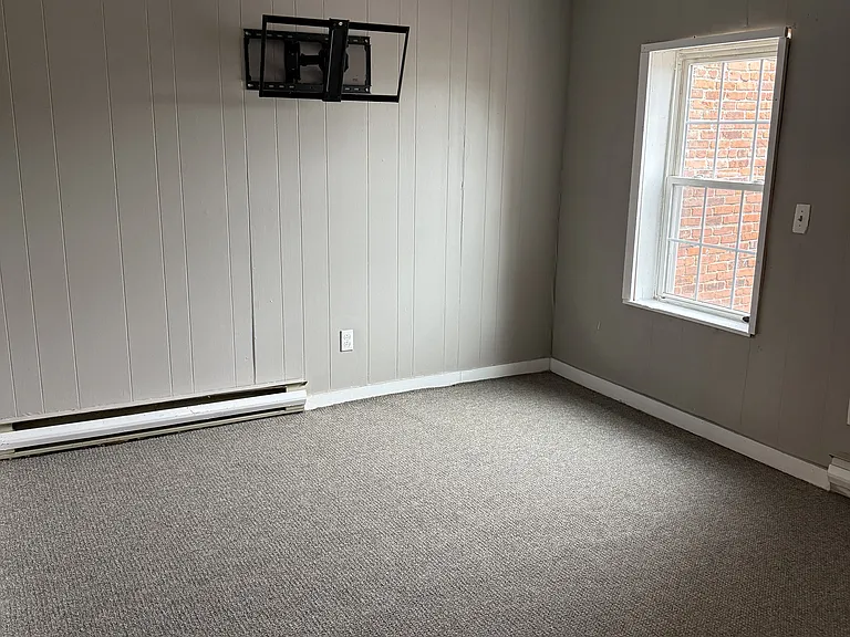 15 N Lake Ave #3 — Photo 3