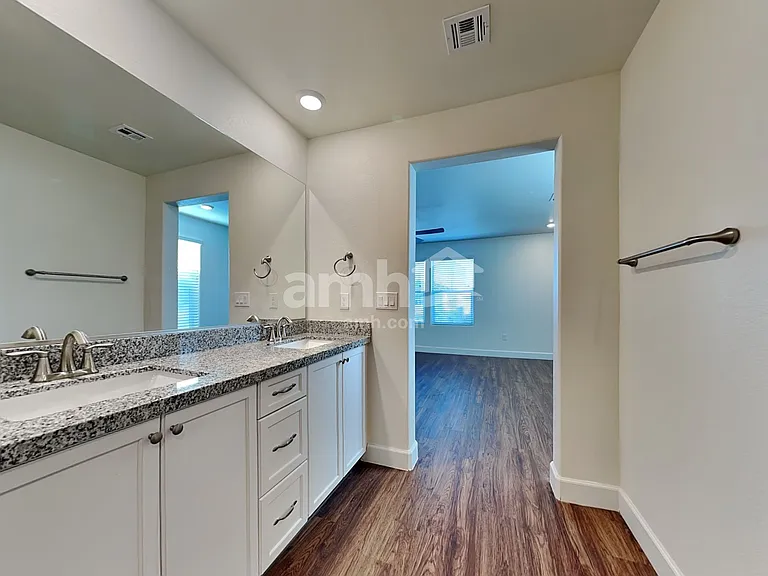 1506 Garden Swing Ave — Photo 14