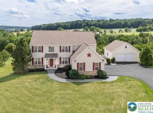 2912 Silver Creek Cir, Kutztown, PA 19530