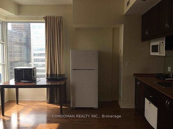 2nd image of 1 King St W Unit 2210