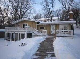N3303 Oak Rd, Lake Geneva, WI 53147
