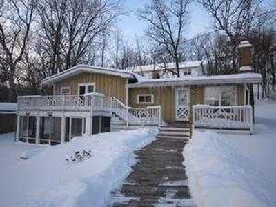 N3303 Oak Rd, Lake Geneva, WI, 53147