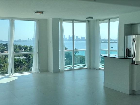 3rd image of 7900 Harbor Island Dr APT 926