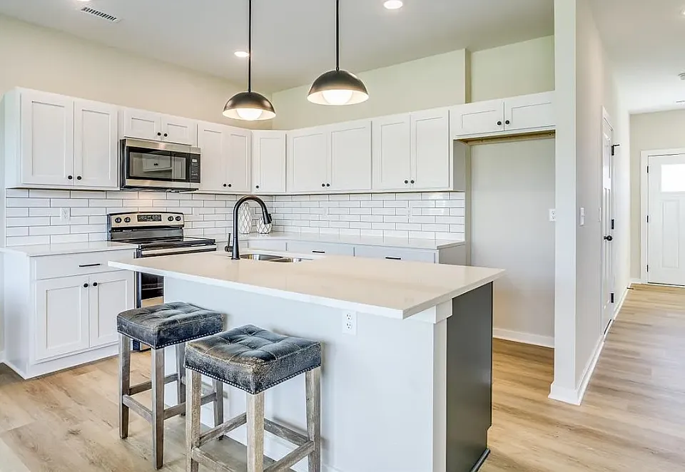 190 W Mendocino