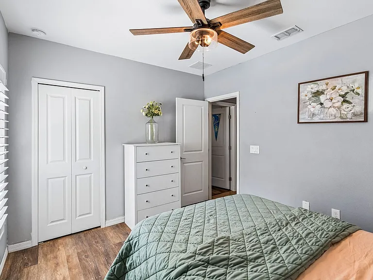 107 Parkhurst Ln — Photo 17