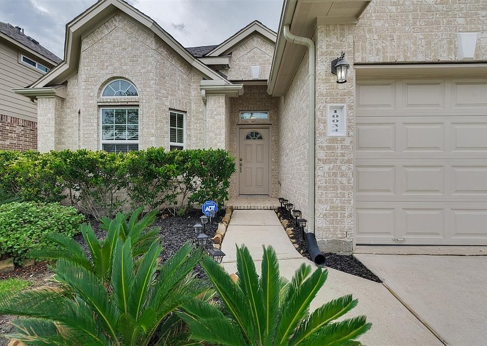 1st image of 10034 Taylor Springs Ln