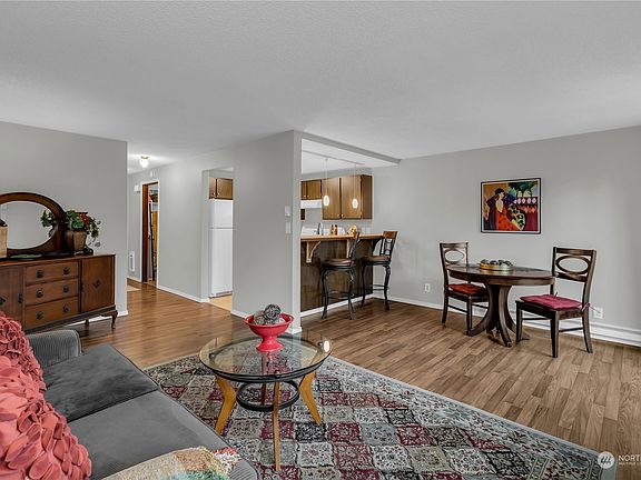 3rd image of 1815 M Street NE #1815