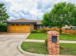 505 Whispering Oaks Blvd, Moore, OK 73160
