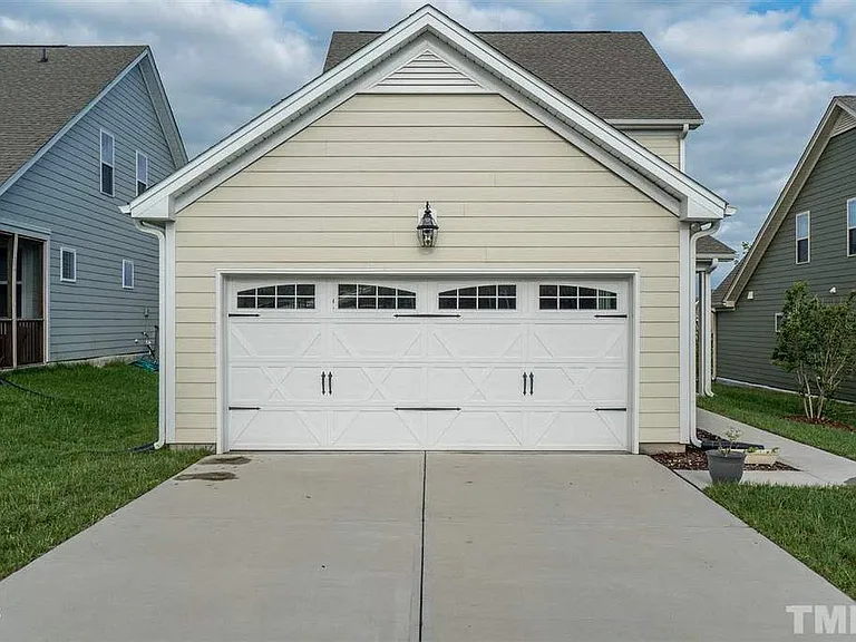 1114 Oatney Ridge Ln — Photo 12