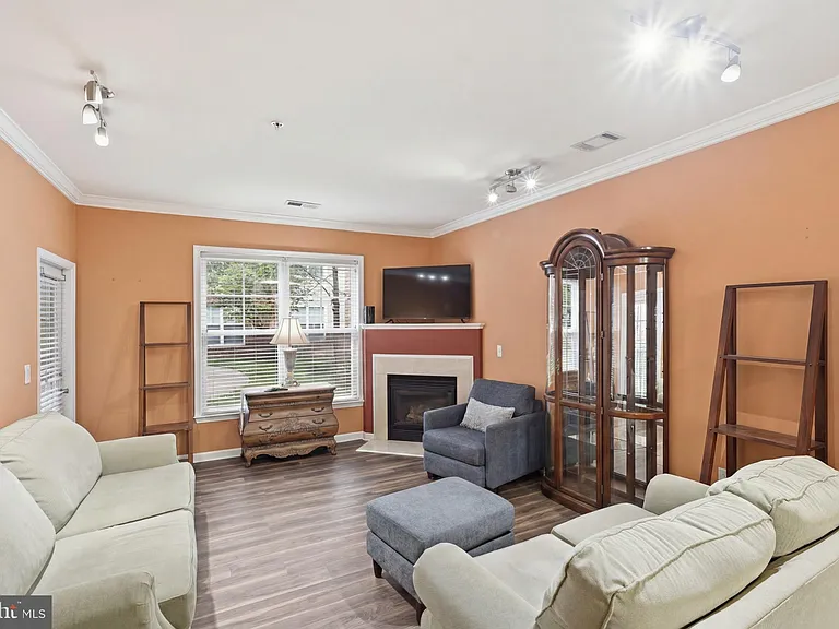 3850 Lightfoot St #155 — Photo 10