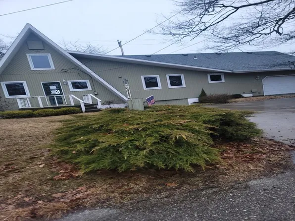 1170 Forest St, East Tawas, MI 48730